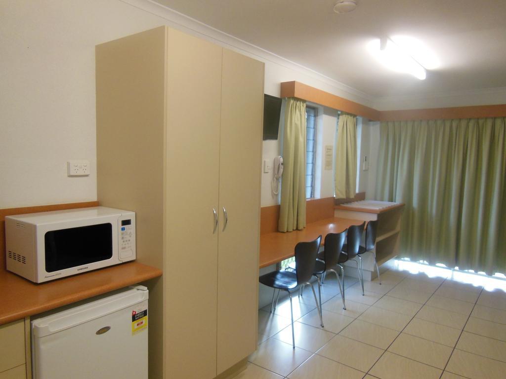 Motel Country Road Charters Towers