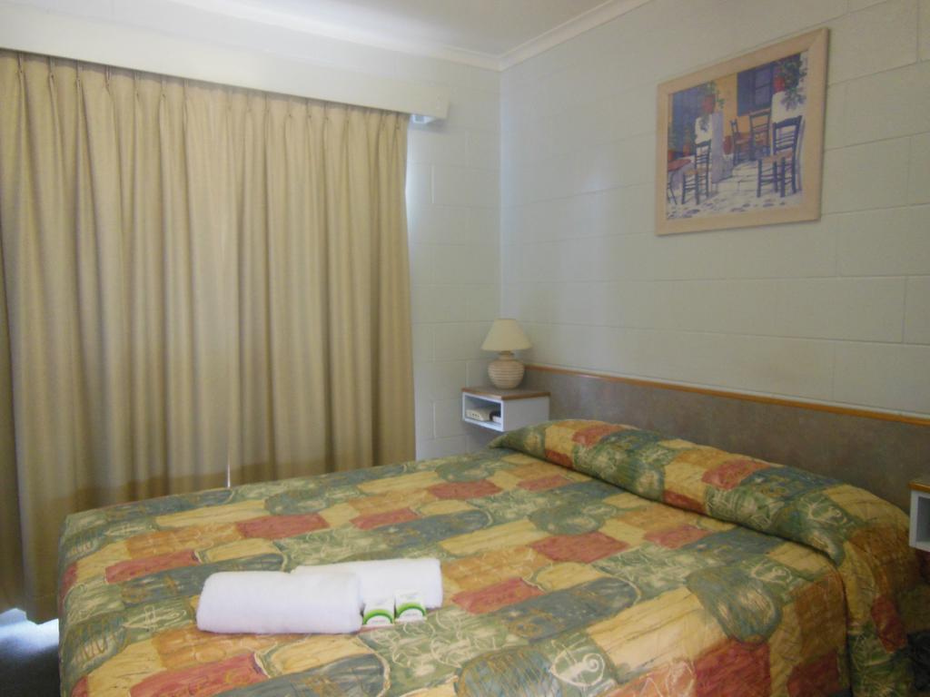 Country Road Motel 3*