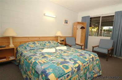 Country Road Motel